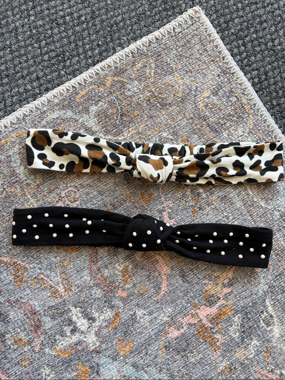 Bundle of 2 Anthropologie Leopard and Black Pearl Knot Headbands -